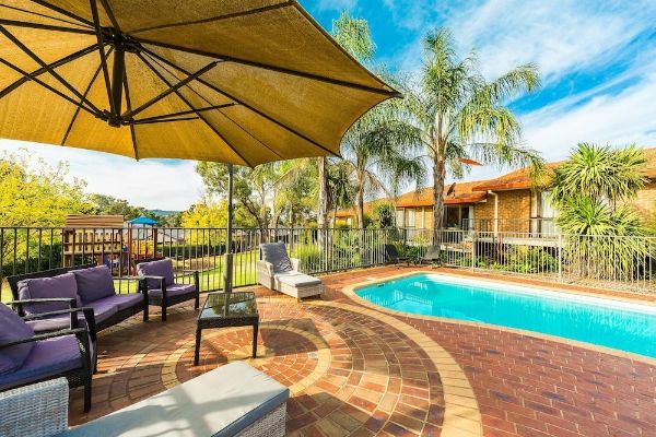 Hume Country Motor Inn (Lavington)